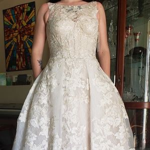 Oleg Cassini Wedding Dress